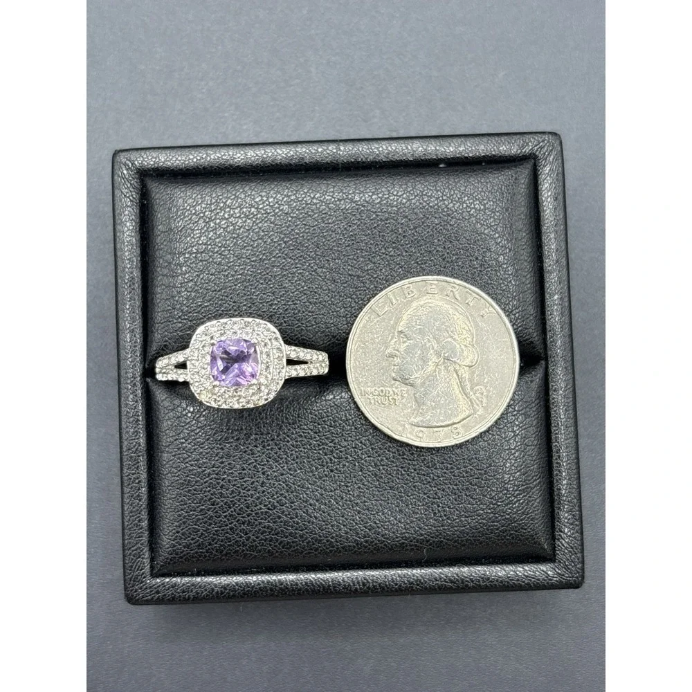EUC Sterling Silver Purple Cubic Zirconia Ring Size 10 F9
